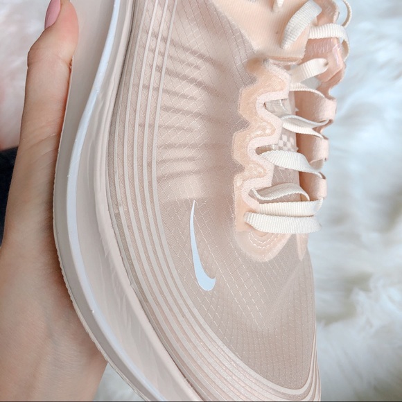 Nike zoom fly - Picture 4 of 8